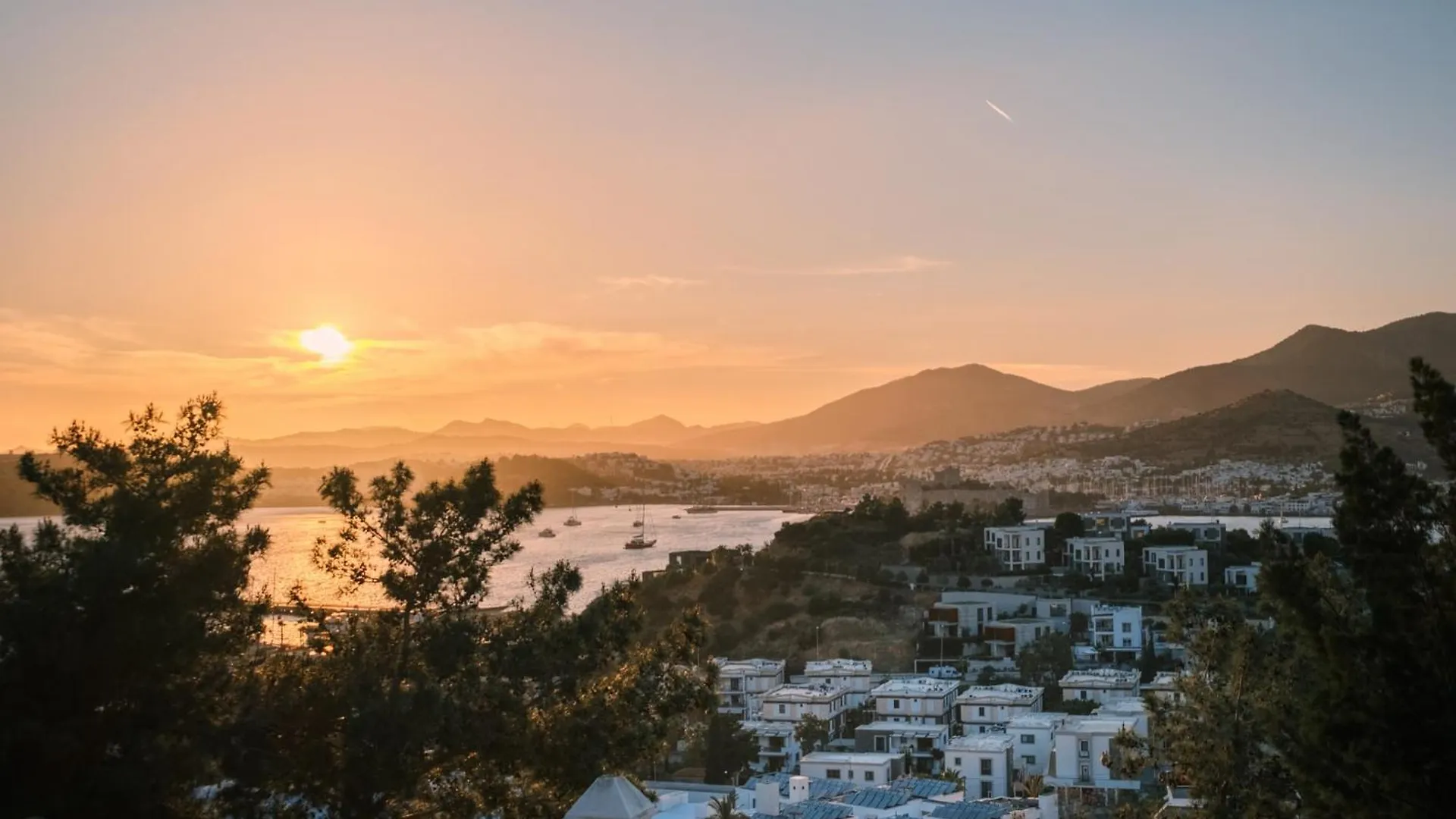 Lux Villa W Sea View Terrace - 3 Rooms Wac Bodrum